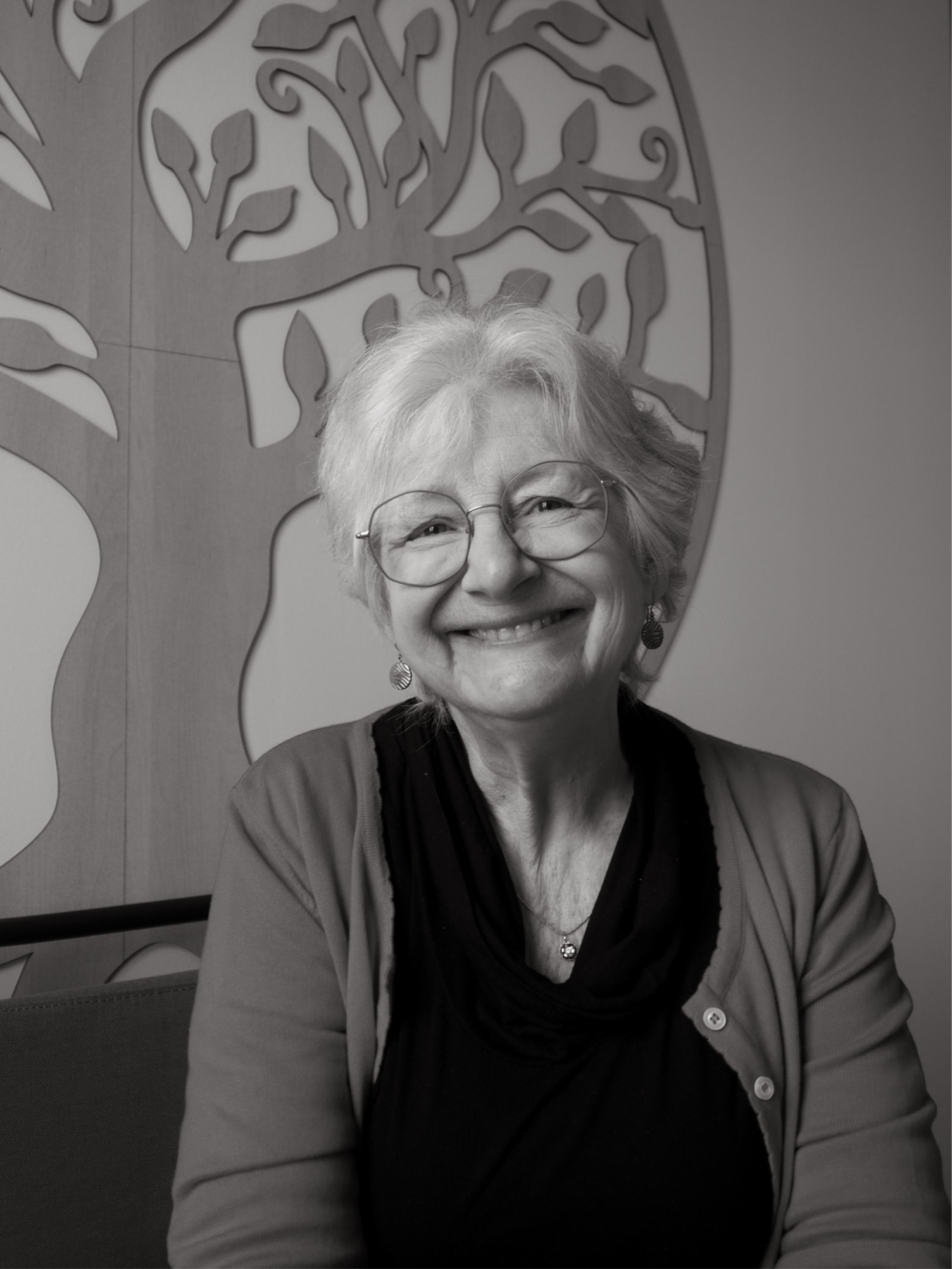 Dr. Martine VERHELST Dr. Martine VERHELST